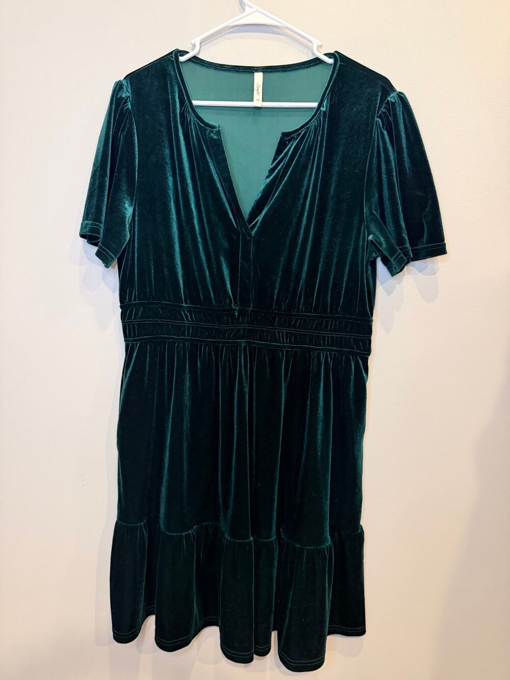 Simplee Emerald Green Velvet Tiered Ruffle Smocked Waist Holiday Dress Size XL
